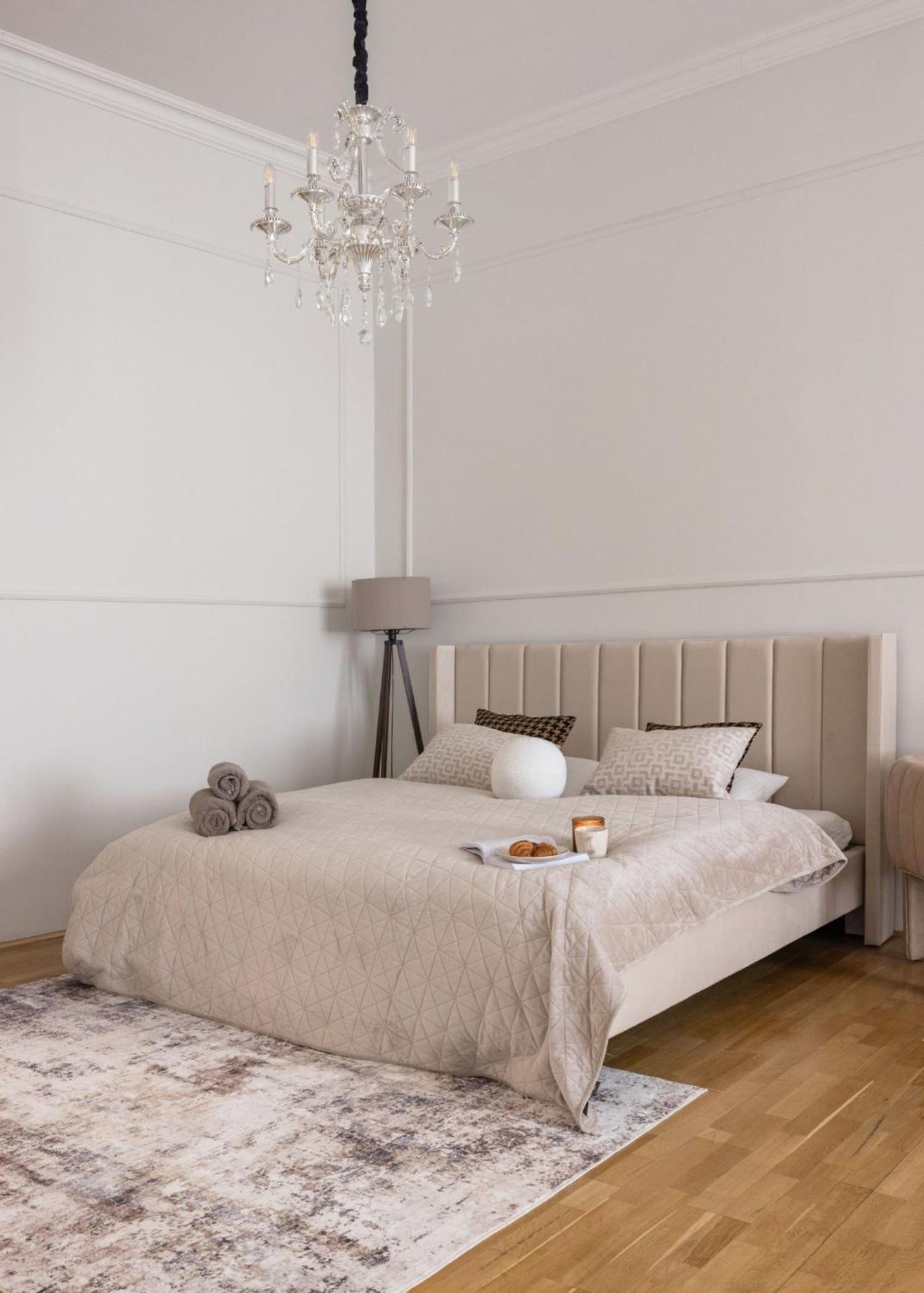 Timeless Elegant Apartment By Opera House Budapest Exterior foto